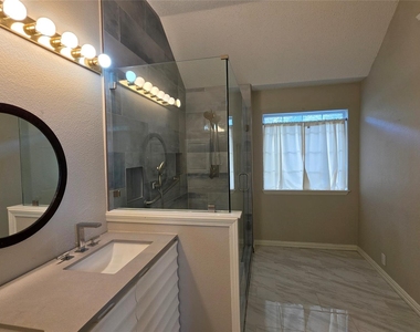 3408 Mosswood Drive - Photo Thumbnail 29