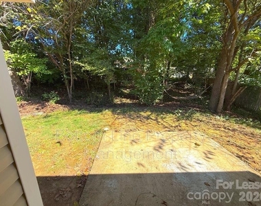 5441 Realtree Lane - Photo Thumbnail 18
