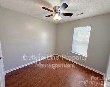 5441 Realtree Lane - Photo Thumbnail 13