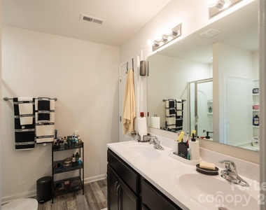 1116 Woodhill Drive - Photo Thumbnail 28