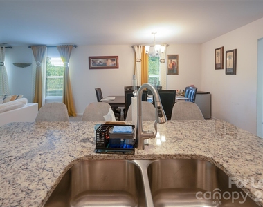 1116 Woodhill Drive - Photo Thumbnail 16