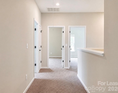 421 Buford Way - Photo Thumbnail 19