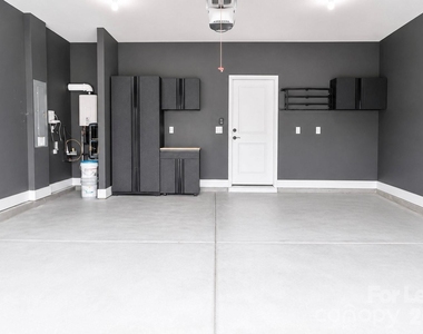 421 Buford Way - Photo Thumbnail 11