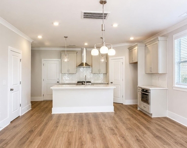 4630 Dogwood Place - Photo Thumbnail 6