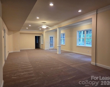 15815 Waldrop Hill Court - Photo Thumbnail 2