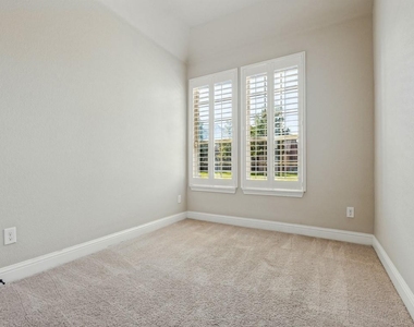 8212 Whistling Duck Drive - Photo Thumbnail 7