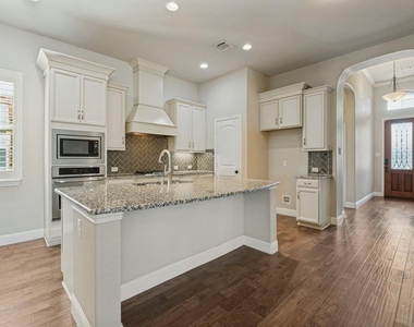 8212 Whistling Duck Drive - Photo Thumbnail 3