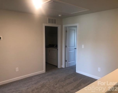1802 Braemar Village Drive - Photo Thumbnail 21