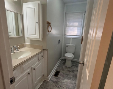 1216 White Plains Road - Photo Thumbnail 5