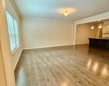 615 Samet Street - Photo Thumbnail 11