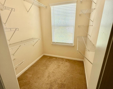 615 Samet Street - Photo Thumbnail 21