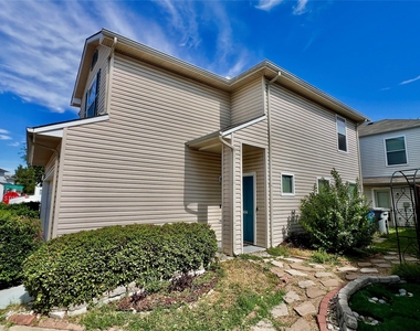1404 Romo Plaza - Photo Thumbnail 3