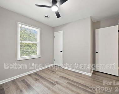 909 Carolina Avenue - Photo Thumbnail 17