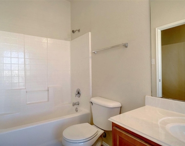 7421 Cowhand Court - Photo Thumbnail 14
