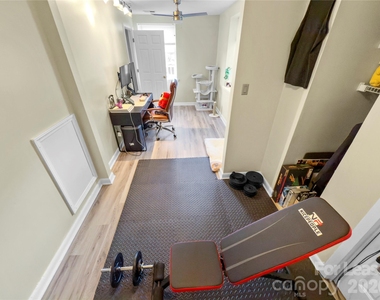 9808 Emerald Point Drive - Photo Thumbnail 30