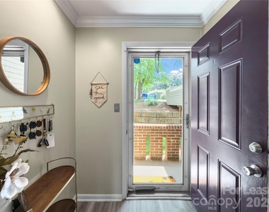 9808 Emerald Point Drive - Photo Thumbnail 7
