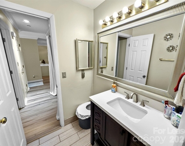9808 Emerald Point Drive - Photo Thumbnail 11