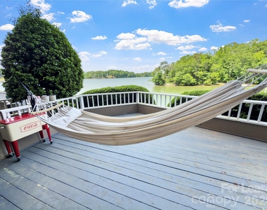 9808 Emerald Point Drive - Photo Thumbnail 35