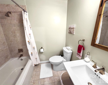 9808 Emerald Point Drive - Photo Thumbnail 25
