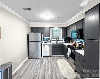 9808 Emerald Point Drive - Photo Thumbnail 19