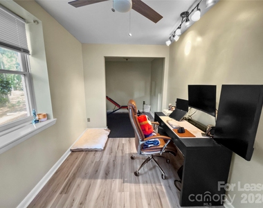 9808 Emerald Point Drive - Photo Thumbnail 29