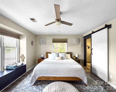 9808 Emerald Point Drive - Photo Thumbnail 17