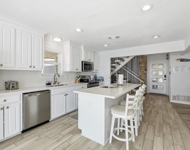 732 Blue Fathom Drive - Photo Thumbnail 5