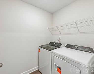 1547 31st Street Ne - Photo Thumbnail 16