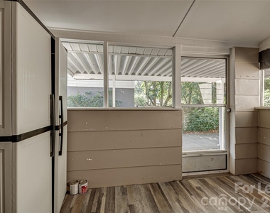525 Forest Lane - Photo Thumbnail 37