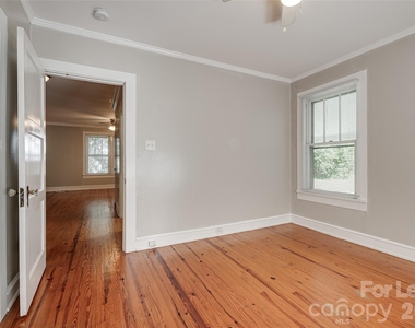 525 Forest Lane - Photo Thumbnail 8