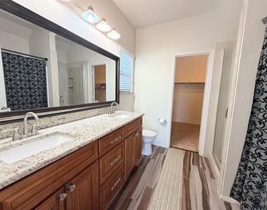 1712 Abby Creek Drive - Photo Thumbnail 9
