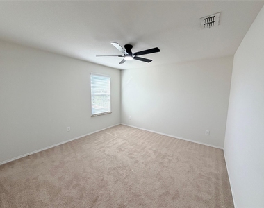 1712 Abby Creek Drive - Photo Thumbnail 14