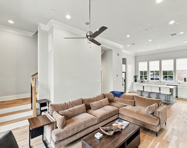 5442 Patterson - Photo Thumbnail 10