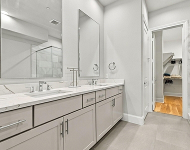 5442 Patterson - Photo Thumbnail 17
