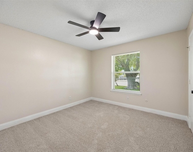 5608 Newman Drive - Photo Thumbnail 16