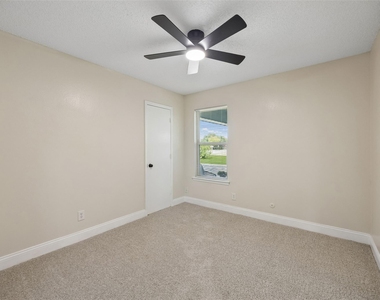 5608 Newman Drive - Photo Thumbnail 18