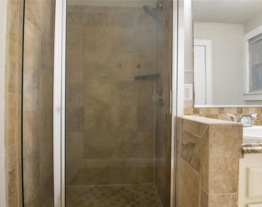 3317 W 5th Street - Photo Thumbnail 19