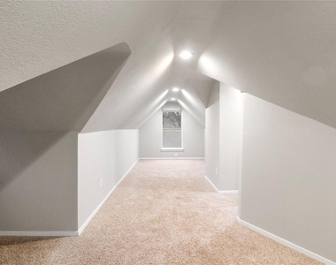 3317 W 5th Street - Photo Thumbnail 14