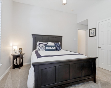 6119 Laurel Crest Lane - Photo Thumbnail 13