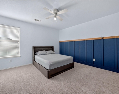 10424 Rising Knoll Lane - Photo Thumbnail 13