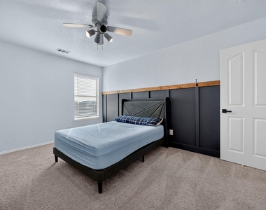 10424 Rising Knoll Lane - Photo Thumbnail 14