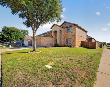 10424 Rising Knoll Lane - Photo Thumbnail 1