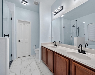 10424 Rising Knoll Lane - Photo Thumbnail 11