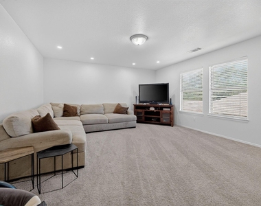 10424 Rising Knoll Lane - Photo Thumbnail 17