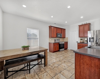 10424 Rising Knoll Lane - Photo Thumbnail 8