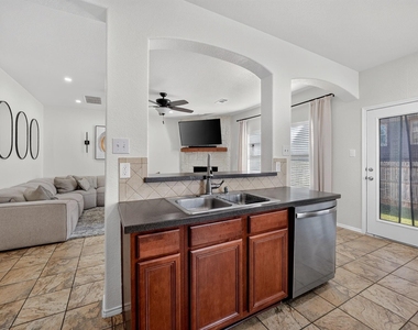 10424 Rising Knoll Lane - Photo Thumbnail 7
