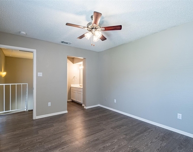 808 Treadwell Court - Photo Thumbnail 21