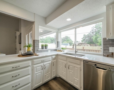 1903 Arvada Drive - Photo Thumbnail 14