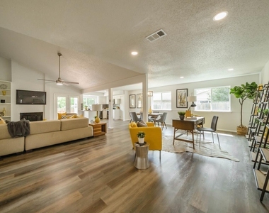 1903 Arvada Drive - Photo Thumbnail 2