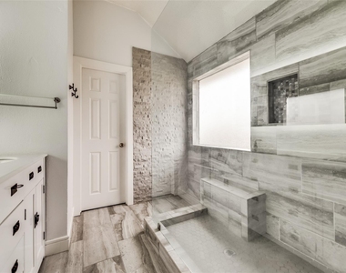 7409 Gillon Drive - Photo Thumbnail 14